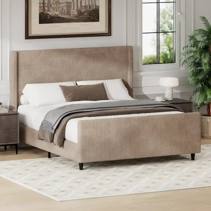 Lit plateforme grand lit en velours côtelé taupe avec tête de lit capitonnée ailée