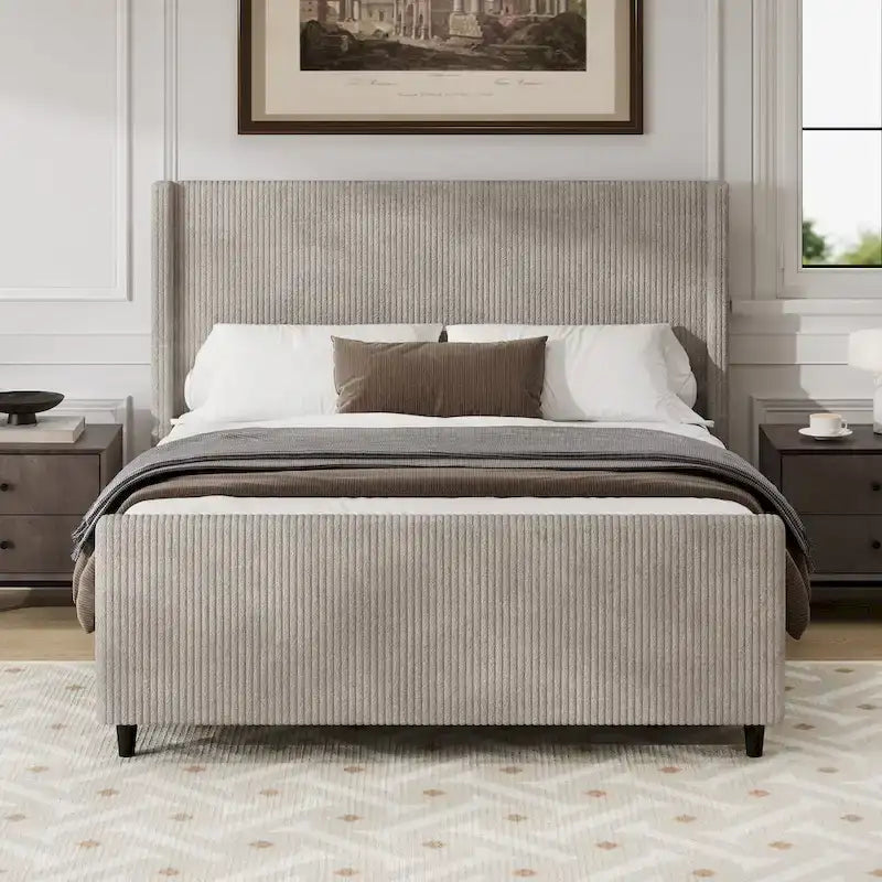 Lit plateforme grand lit en velours côtelé taupe avec tête de lit capitonnée ailée