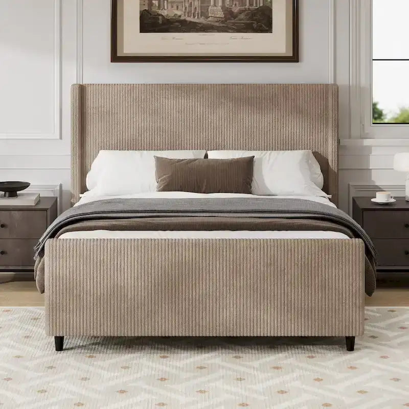 Lit plateforme grand lit en velours côtelé taupe avec tête de lit capitonnée ailée