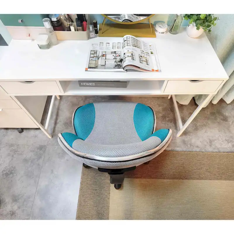 Fauteuil de bureau ergonomique en maille avec support lombaire réglable, bureau d'ordinateur et chaise.
